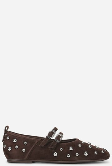 Shop flats