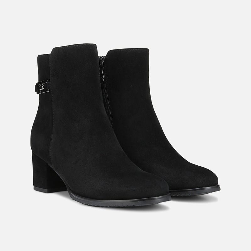 BLOND Blondo Avery Waterproof Bootie Boots (Black Suede/Leather) Size 6.5 M Round Toe, Rubber Outsole