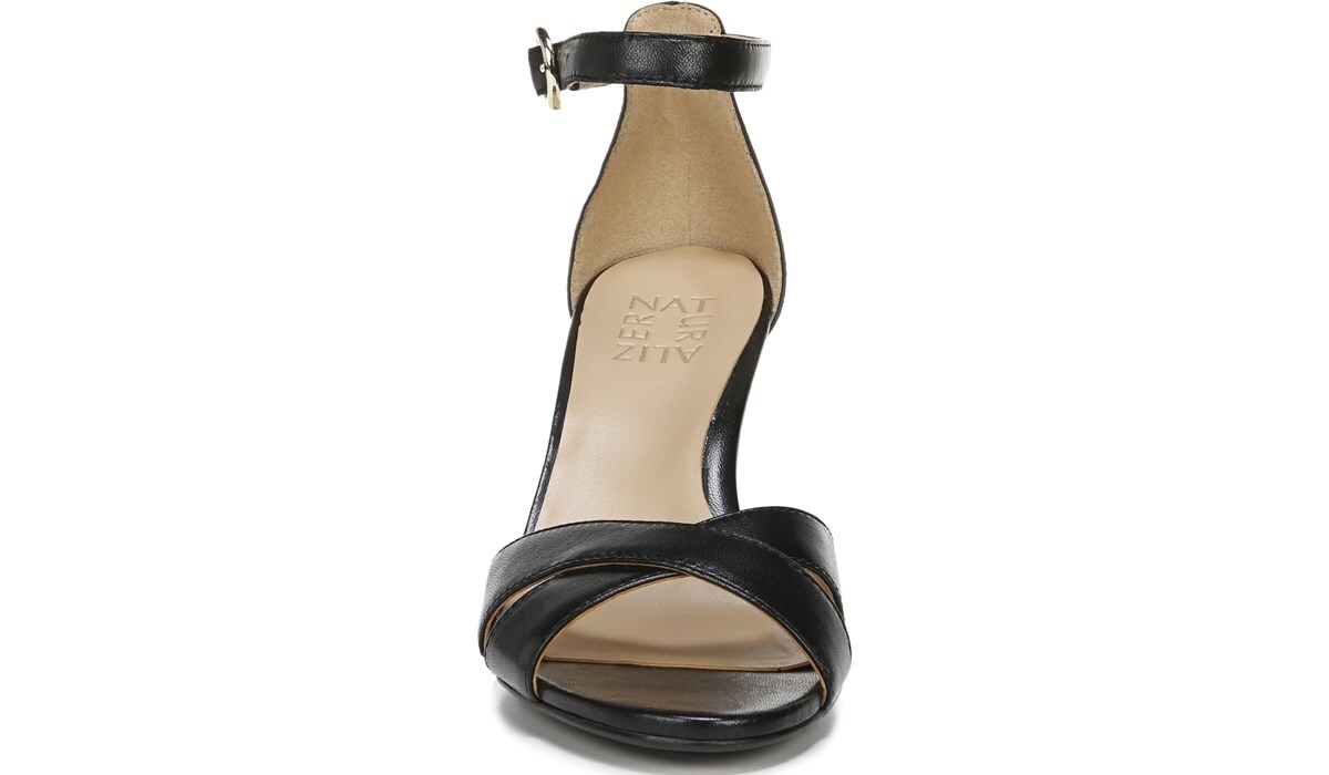 naturalizer keyson ankle strap sandals