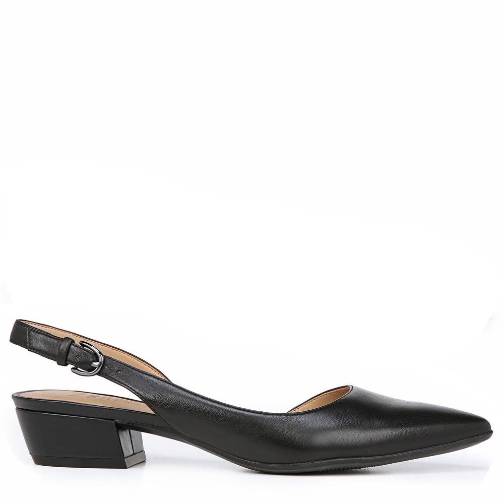 banks flat in black